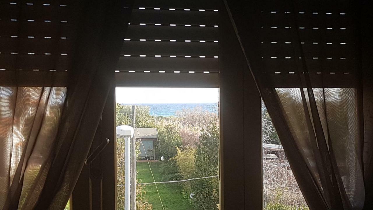 Villa Sul Mare A Chia Domus De Maria Kültér fotó